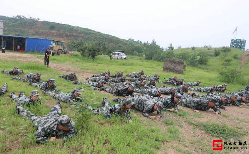 北京軍事團建拓展訓(xùn)練