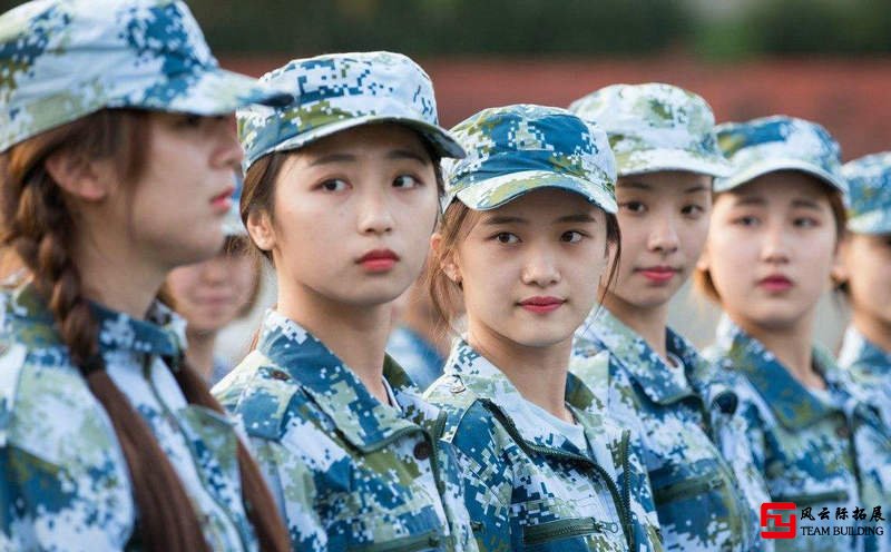 北京軍事拓展訓(xùn)練