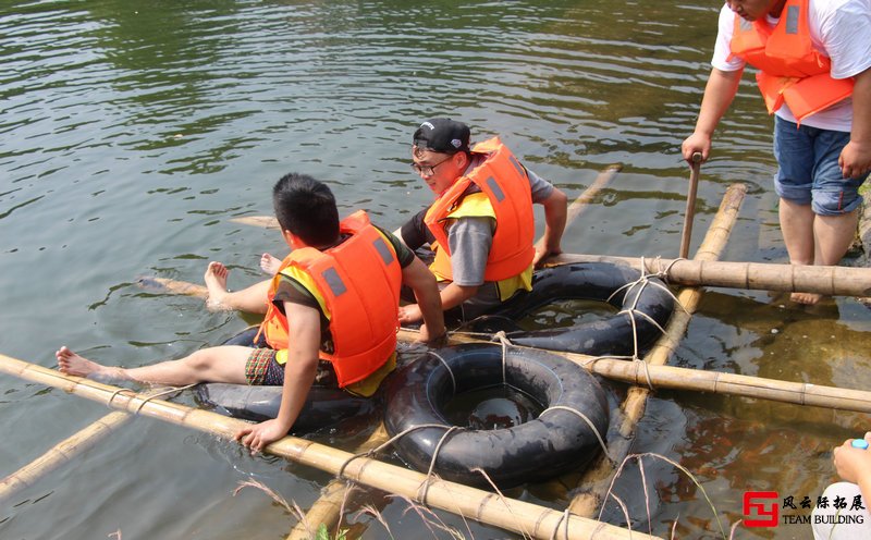 水上團(tuán)建拓展活動